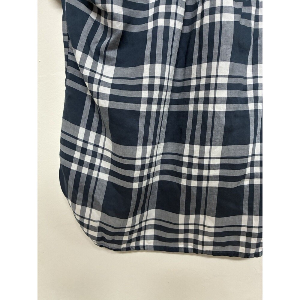 Kuhl Women’s Medium Blue And White Button Down Light Cropped Short Sleeve - Picture 10 of 13